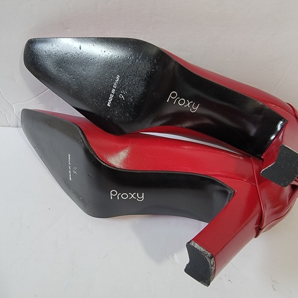 VTG PROXY Made in Spain Red Pointed Toe Pump Shoes Sz 9.5 Leather Bow Accent - Picture 8 of 12